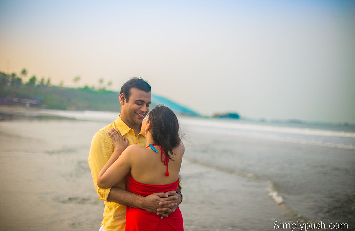 Happy Young Couple Posing Sea Beach Stock Photo by ©NewAfrica 215787108
